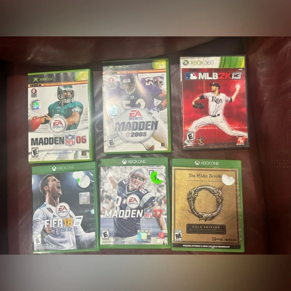 Lot collection of Xbox and Xbox 360 games Madden fifa mlb elder scroll